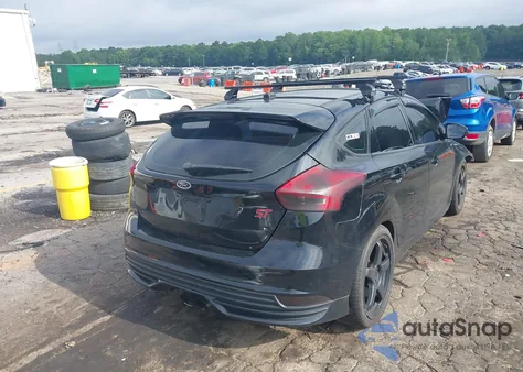 2017 Ford Focus St z USA, uszkodzony, nr VIN 1FADP3L90HL309654
